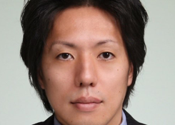 Associate Professor, PhD　Jumpei Arata